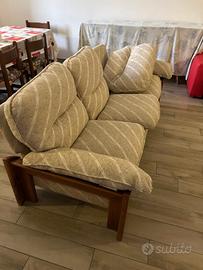 Divano e poltrona in legno massiccio