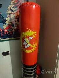 sacco da boxe con base 