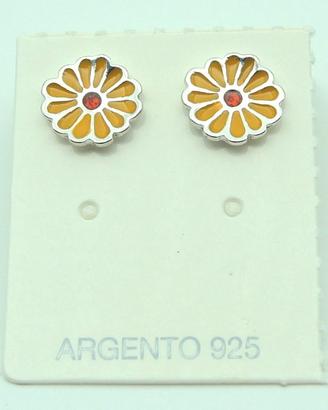 Orecchini a fiore in argento e smalto