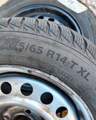 Gomme invernali su cerchio 