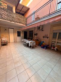 Trilocale alla luce con terrazzo e pannelli solari