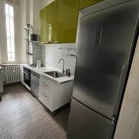 Cucina con Frigo,Micronde,lavastoviglie,cappa