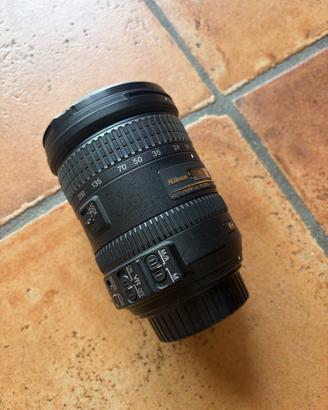 Nikon AF-S Nikkor 18-200mm f/3.5-5.6G ED VR DX