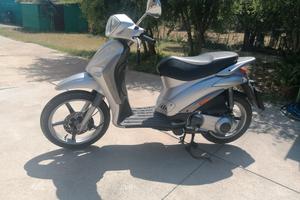 piaggio liberty 150 