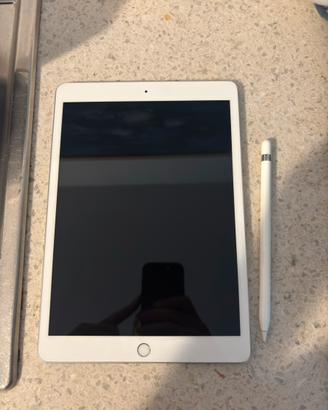 Ipad 32gb 8th gen + apple pencil 1st gen