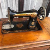 macchina per cucire del 900