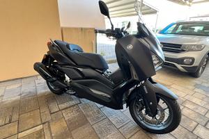 Yamaha xmax 300 tech max 2025