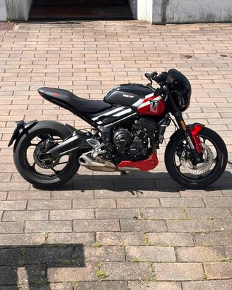 Triumph trident 660