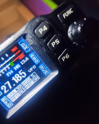 Radio TX-RX CB CRT2000 25-30 Mhz+ mic Yaesu