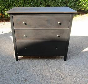 cassettiera ikea Hemnes grigio scuro con 3 cassett
