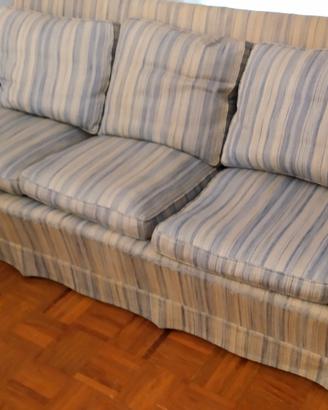 Coppia divani 3 posti rivestiti in tessuto 