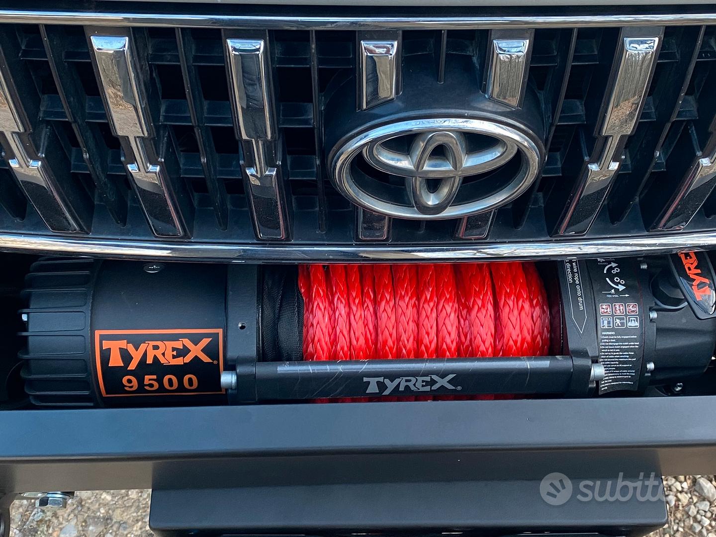 Toyota Land Cruiser 2001 photo 4