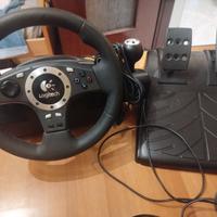 Volante e pedaliera per PS3 e pc