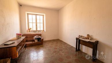 Appartamento con giardino e garage