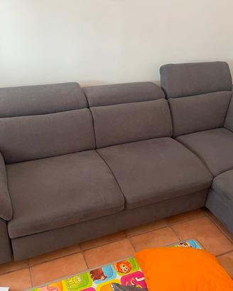 Divano BE HOME con penisola