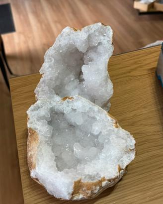 Geode Cristallo di Rocca 2,537 kg