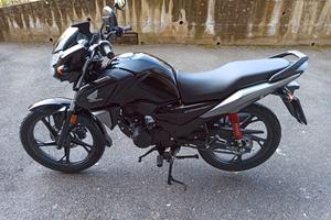 Honda CB125 F anno 2022