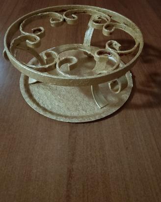 porta vaso antico in ferro battuto 