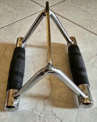 Triangolo per pulley/lat machine