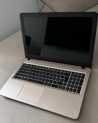 Notebook Asus VivoBook X540SA-XX652T
