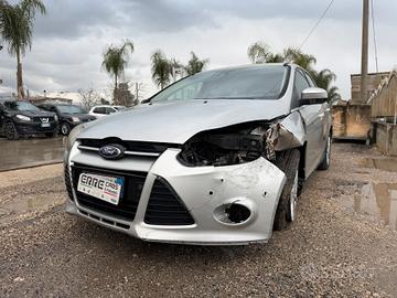 FORD FOCUS ANNO 2014 1.6 DIESEL 116 CV *AIRB OK