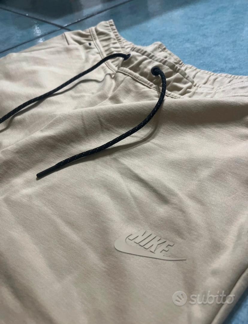 nike tech fleece nera e grigia