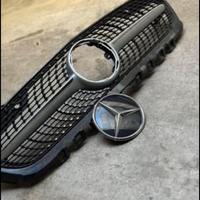 Griglia e logo mercedes