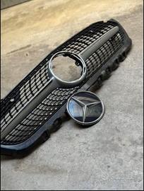 Griglia e logo mercedes
