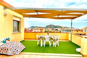 Casa con vista su Milazzo, Eolie ed Etna