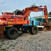 escavatore fh ex135w