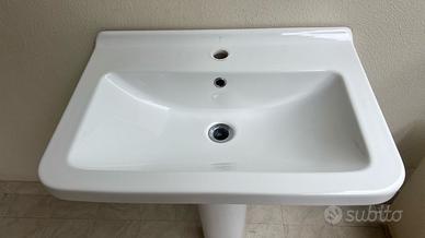 Lavabo in ceramica nuovo