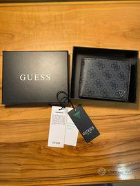 Portafoglio Guess Uomo Monogram 4G Nero/Grigio