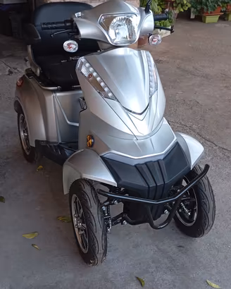 scooter anziani  4 ruote 