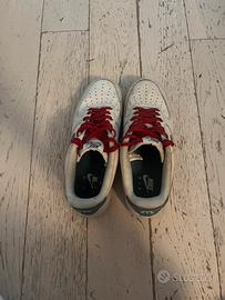 air force bianche con baffo azzurro