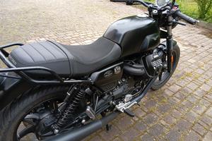 moto Guzzi v7