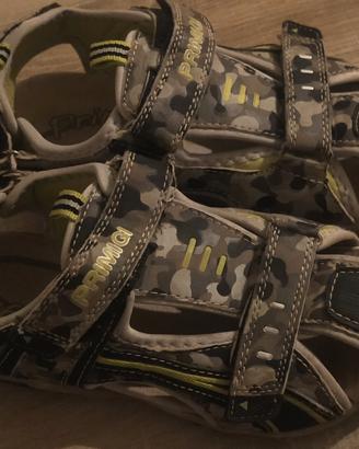 Scarpe sandali taglia 33 PRIMIGI