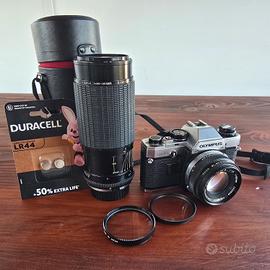 OLYMPUS OM10 + TELEOBIETTIVO SIGMA + ACCESSORI