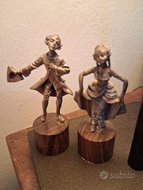 statuine in peltro cesellate a mano