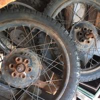 Ruote per moto sertum non complete
