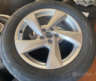 Cerchi in lega misura 18 originali Audi Q3
