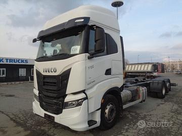 Iveco S-way 510 3 assi per allestimento da 9,6m