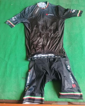 Abbigliamento da ciclista nuovo taglia M
