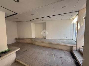 NEGOZIO A BASSANO DEL GRAPPA