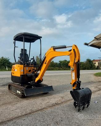 Mini escavatore JPC HT 18
NUOVO