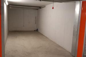 Box grande vicino metropolitana