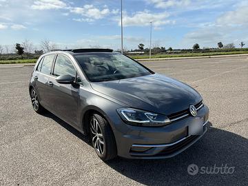 Golf 7.5 2.0 tdi Highline Executive 150cv dsg E6