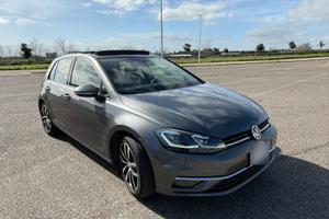 Golf 7.5 2.0 tdi Highline Executive 150cv dsg E6