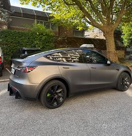 TESLA MODEL Y LONG RANGE – DUAL MOTOR AWD