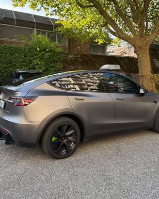 TESLA MODEL Y LONG RANGE – DUAL MOTOR AWD