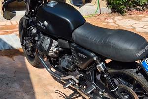 moto guzzi v7 II